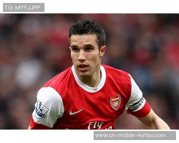 范佩西亲自提拔19岁儿子沙奎尔入费耶诺德一线队名单引发关注 范佩西亲自提拔19岁儿子沙奎尔入费耶诺德一线队名单引发关注