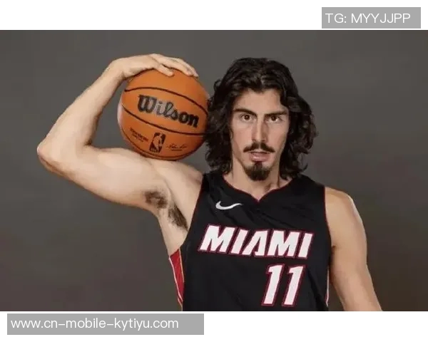 斯波盛赞哈克斯表现出色自信满满显著提升球队第二阵容实力 斯波盛赞哈克斯表现出色自信满满显著提升球队第二阵容实力