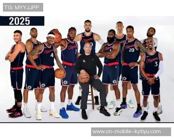 小卡坚信现有阵容是球队自2021年西决以来最强大最全面的阵容 小卡坚信现有阵容是球队自2021年西决以来最强大最全面的阵容